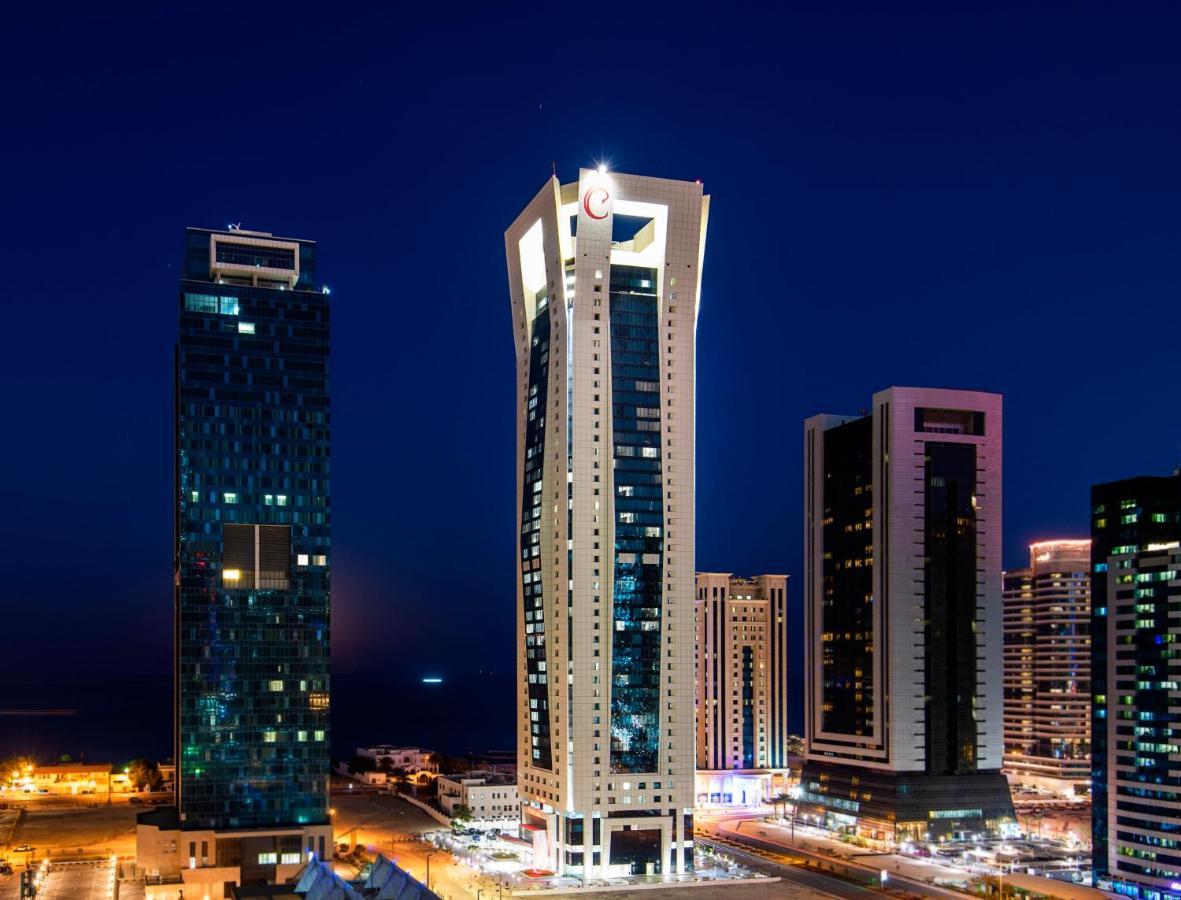 Centara West Bay Hotel & Residences 도하 외부 사진 The Torch Doha