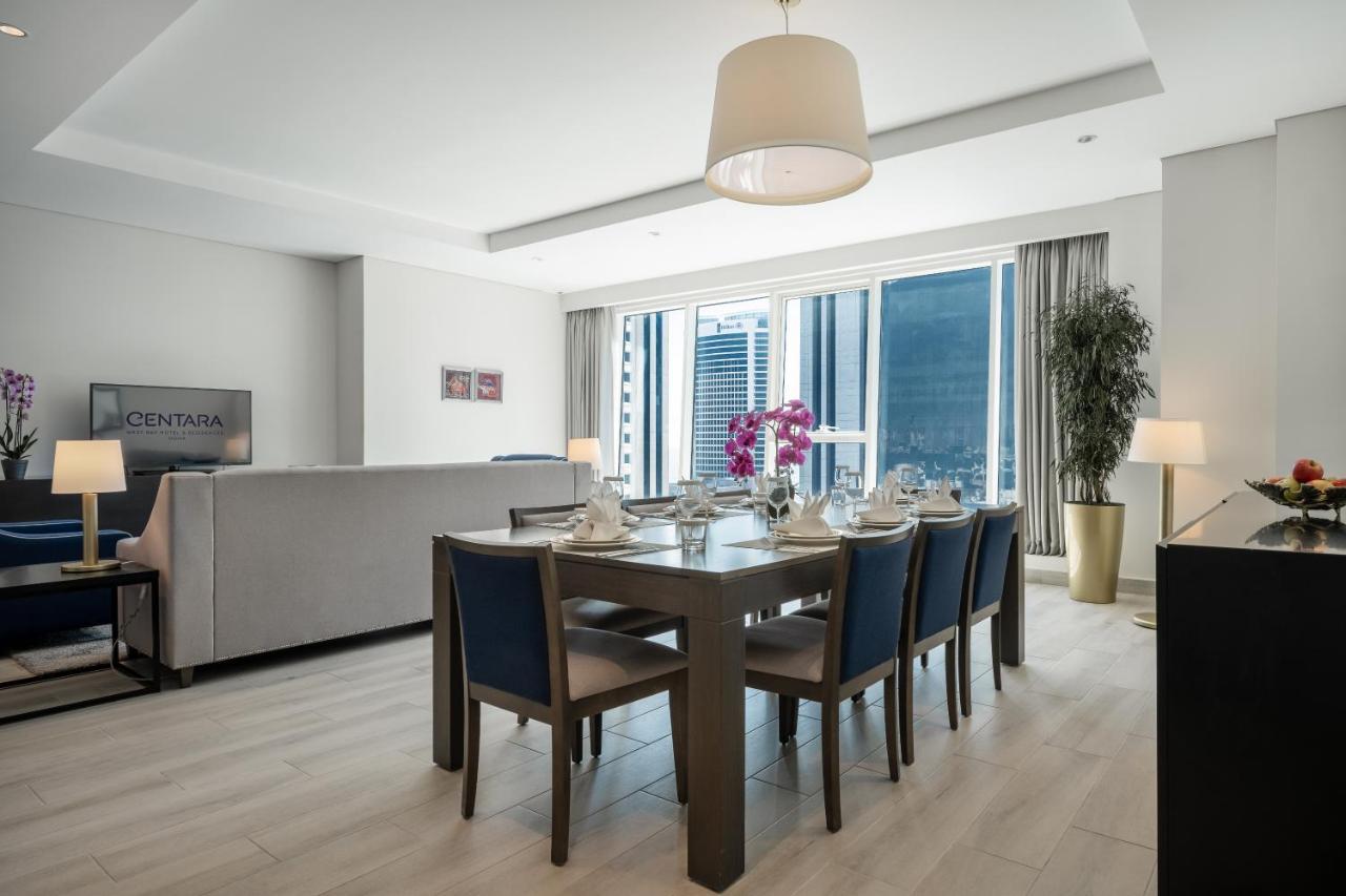 Centara West Bay Hotel & Residences 도하 외부 사진 A dining room at the Ritz-Carlton, DIFC