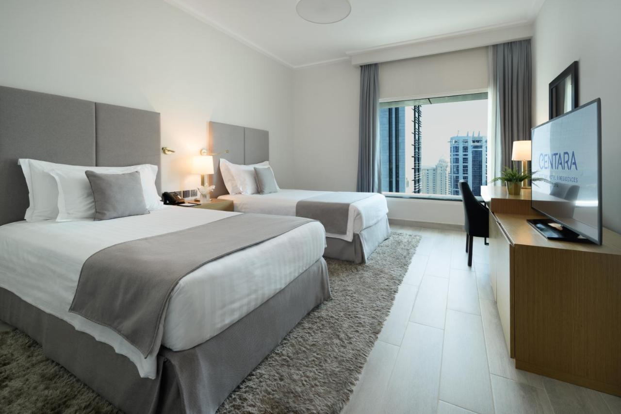 Centara West Bay Hotel & Residences 도하 외부 사진 A room at the hotel